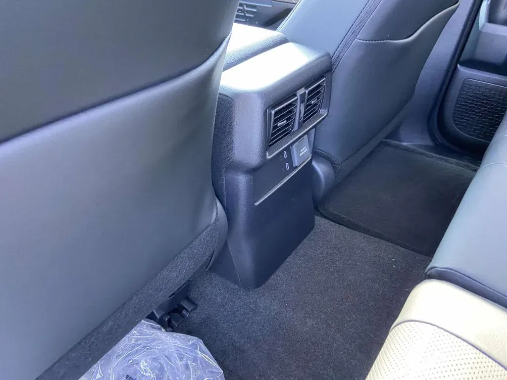 2026 Toyota 4Runner TRD Off-Road Premium thumbnail 15