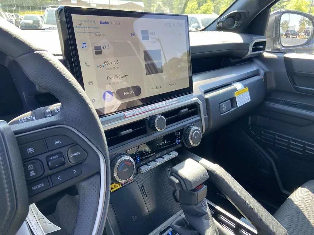 2026 Toyota 4Runner TRD Off-Road Premium thumbnail 23