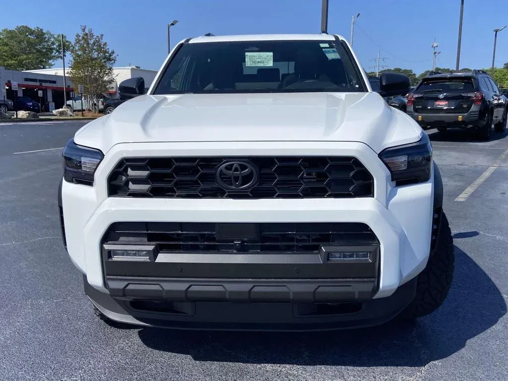 2026 Toyota 4Runner TRD Off-Road Premium thumbnail 8