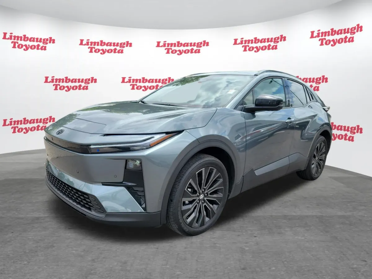 2026 Toyota C-HR XSE thumbnail 20