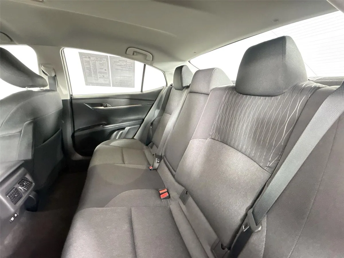 2026 Toyota Camry LE thumbnail 28