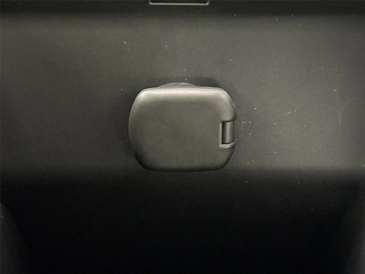 2026 Toyota Camry LE thumbnail 32