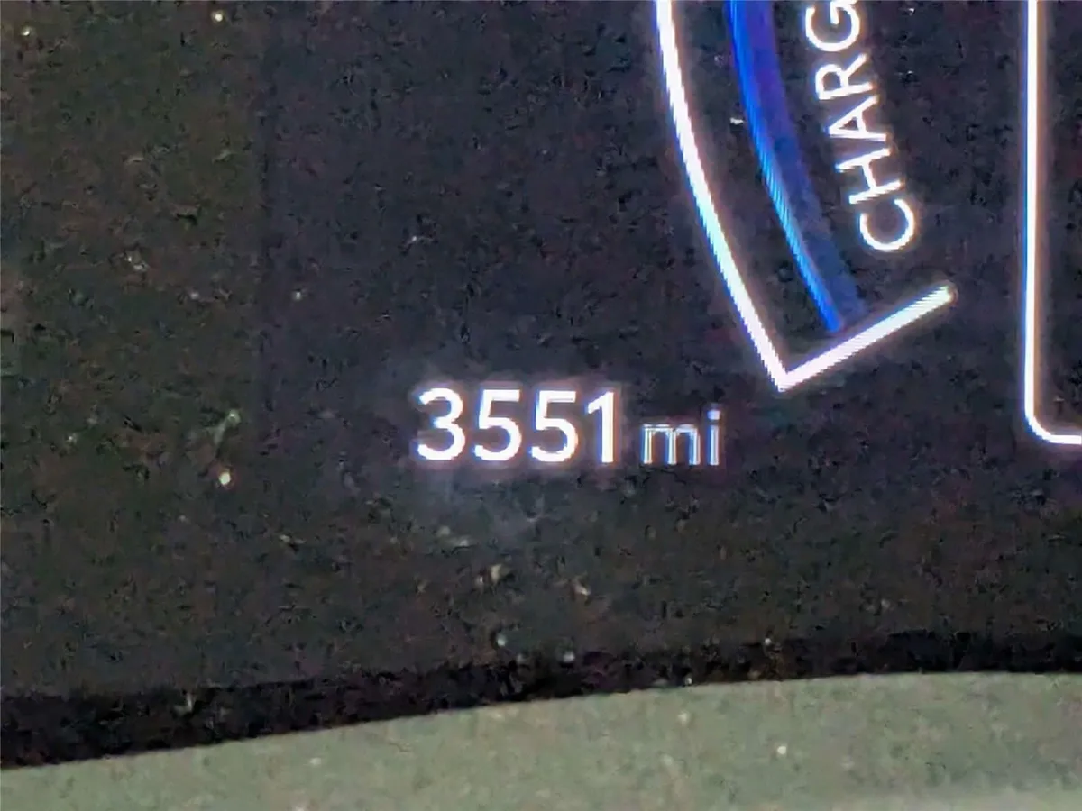 2026 Toyota Camry LE thumbnail 17