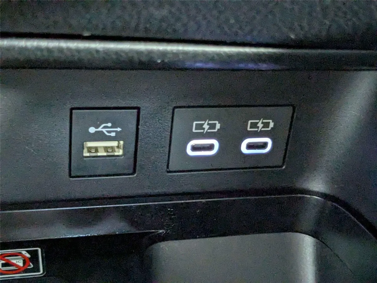 2026 Toyota Camry LE thumbnail 22