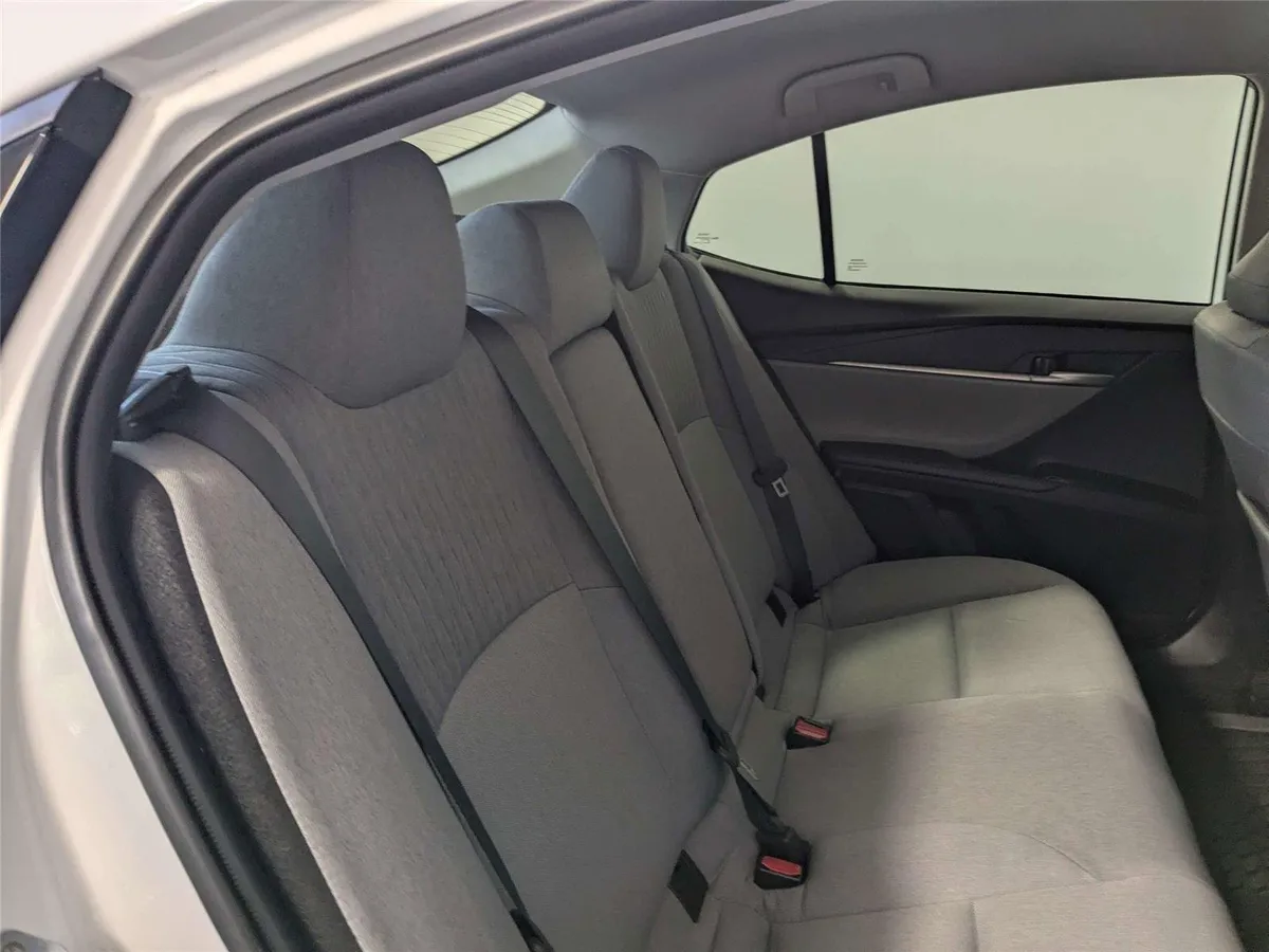 2026 Toyota Camry LE thumbnail 27