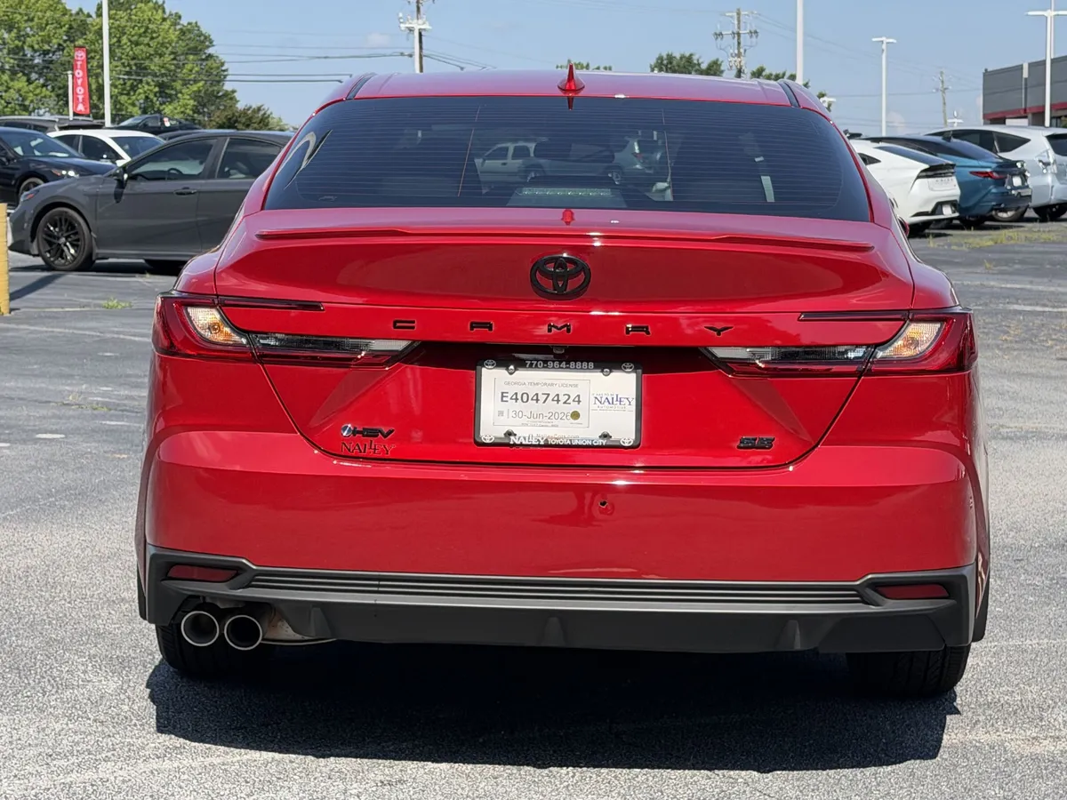 2026 Toyota Camry LE thumbnail 24