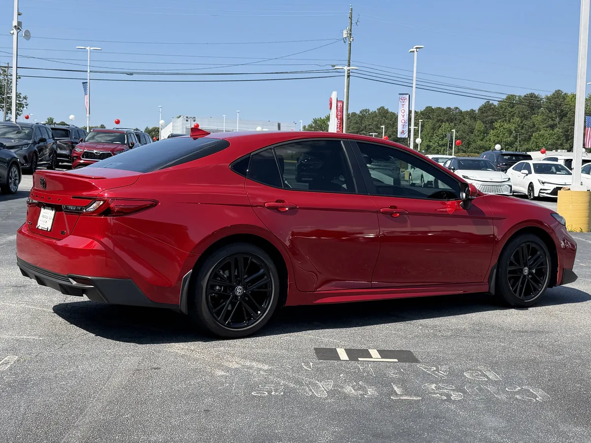 2026 Toyota Camry LE thumbnail 27
