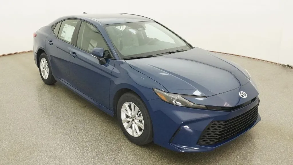 2026 TOYOTA CAMRY thumbnail 16