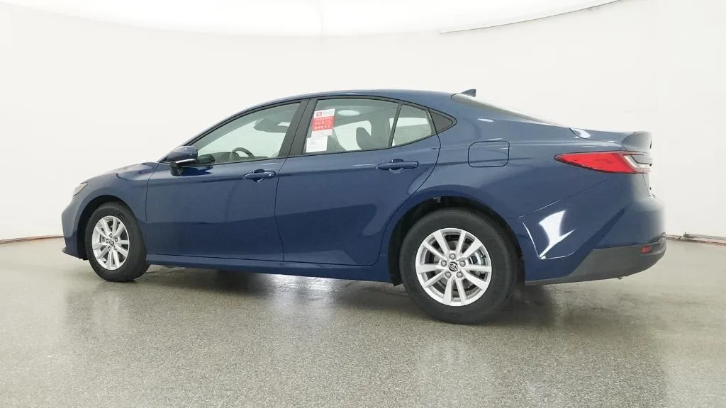 2026 TOYOTA CAMRY thumbnail 17