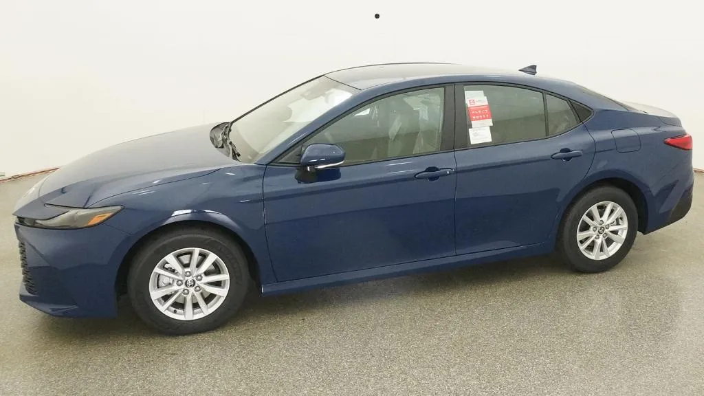 2026 TOYOTA CAMRY thumbnail 20