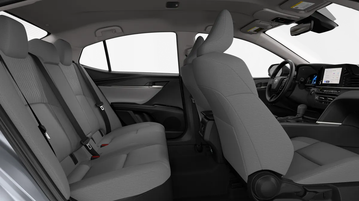 2026 TOYOTA CAMRY thumbnail 43