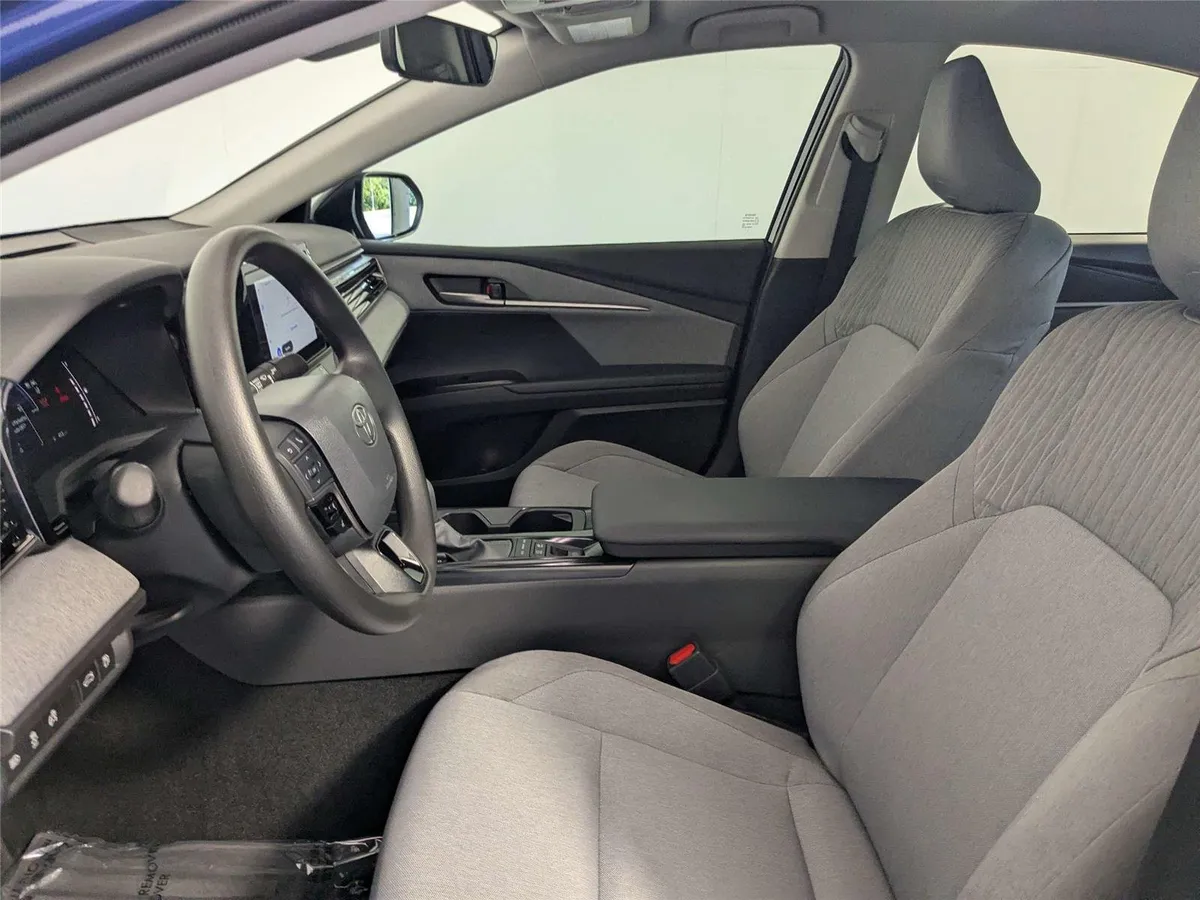 2026 TOYOTA CAMRY thumbnail 52