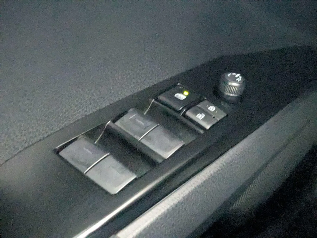 2026 TOYOTA CAMRY thumbnail 56
