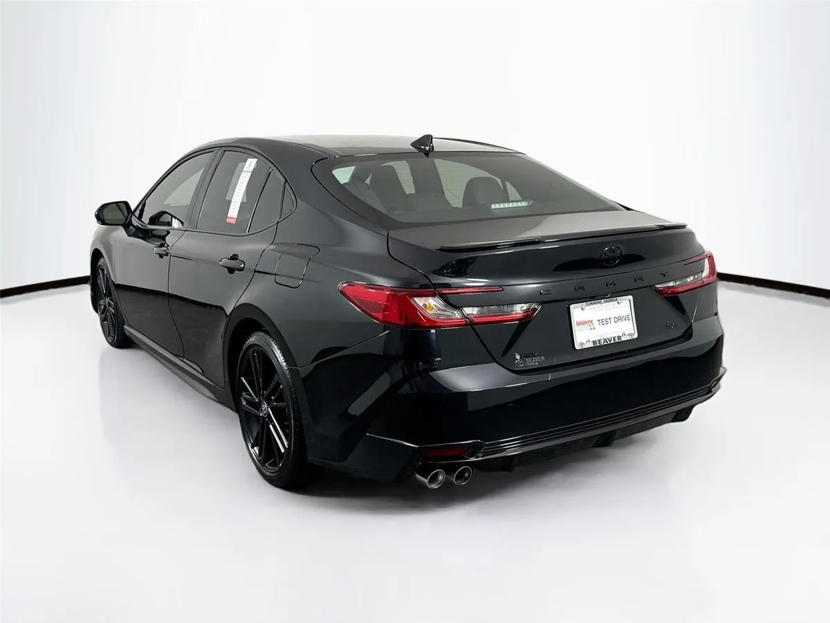 2026 Toyota Camry Nightshade thumbnail 11