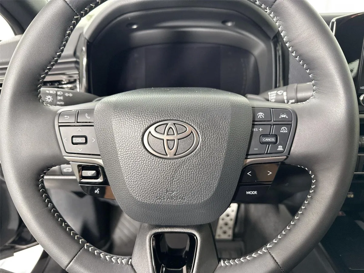 2026 Toyota Camry Nightshade thumbnail 15