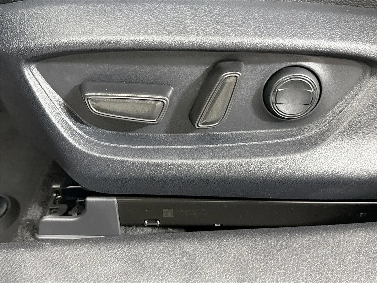 2026 Toyota Camry Nightshade thumbnail 26