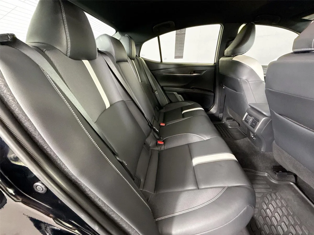 2026 Toyota Camry Nightshade thumbnail 37