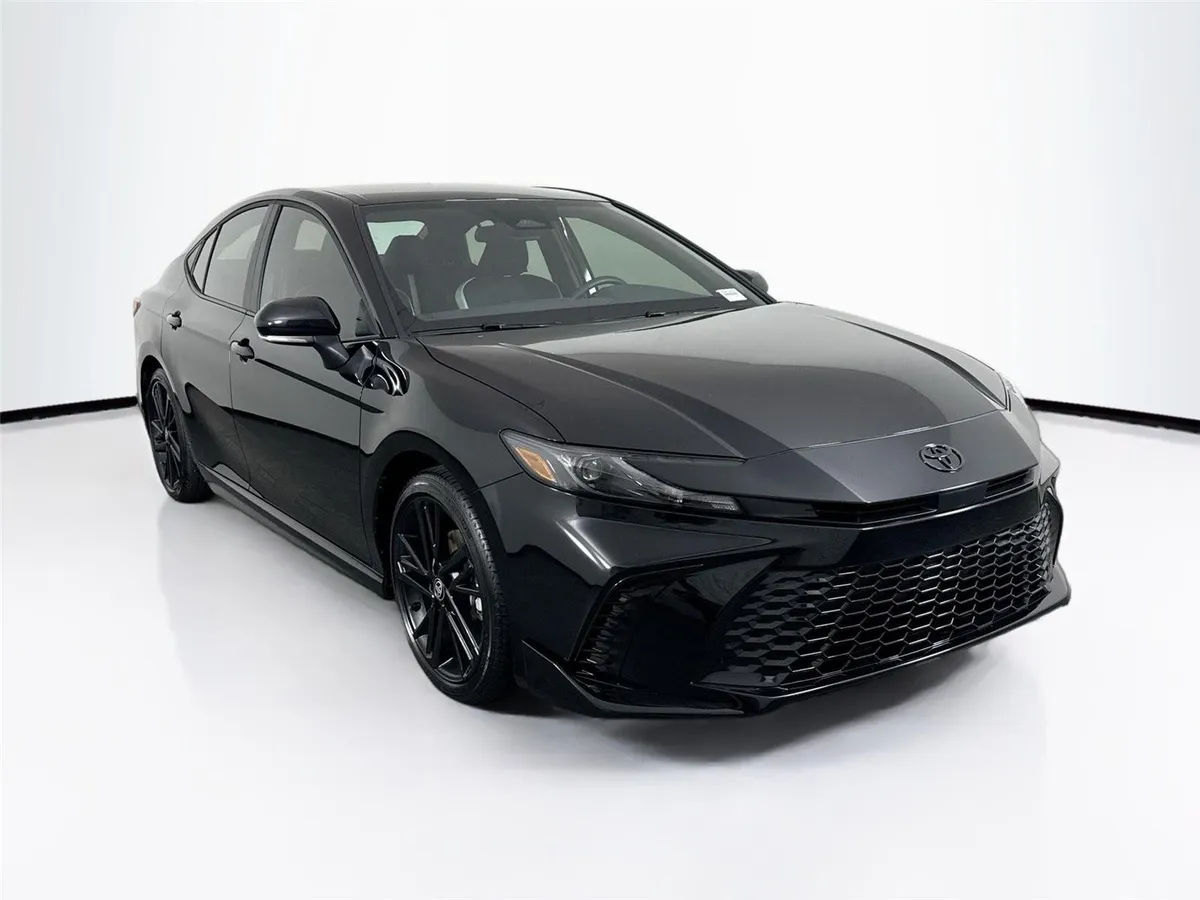 2026 Toyota Camry Nightshade thumbnail 8