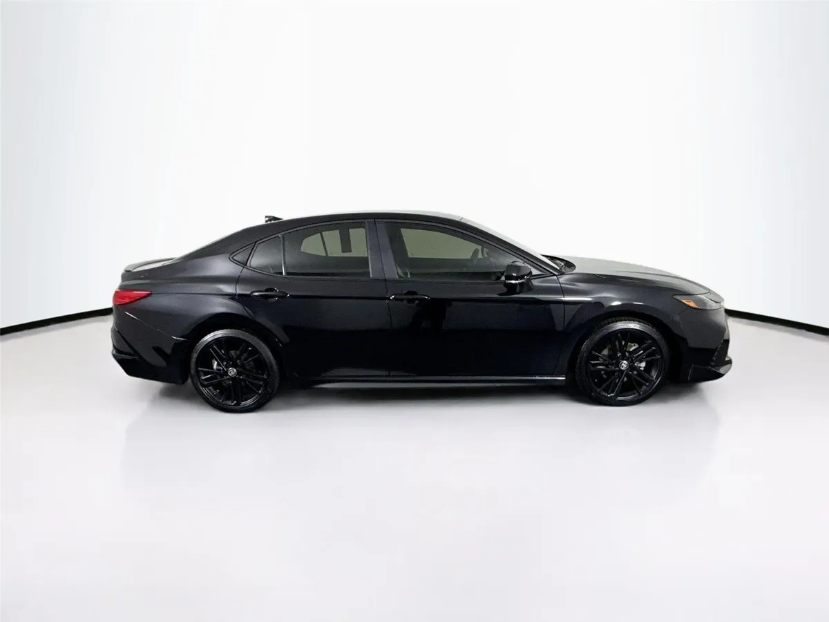 2026 Toyota Camry Nightshade thumbnail 9