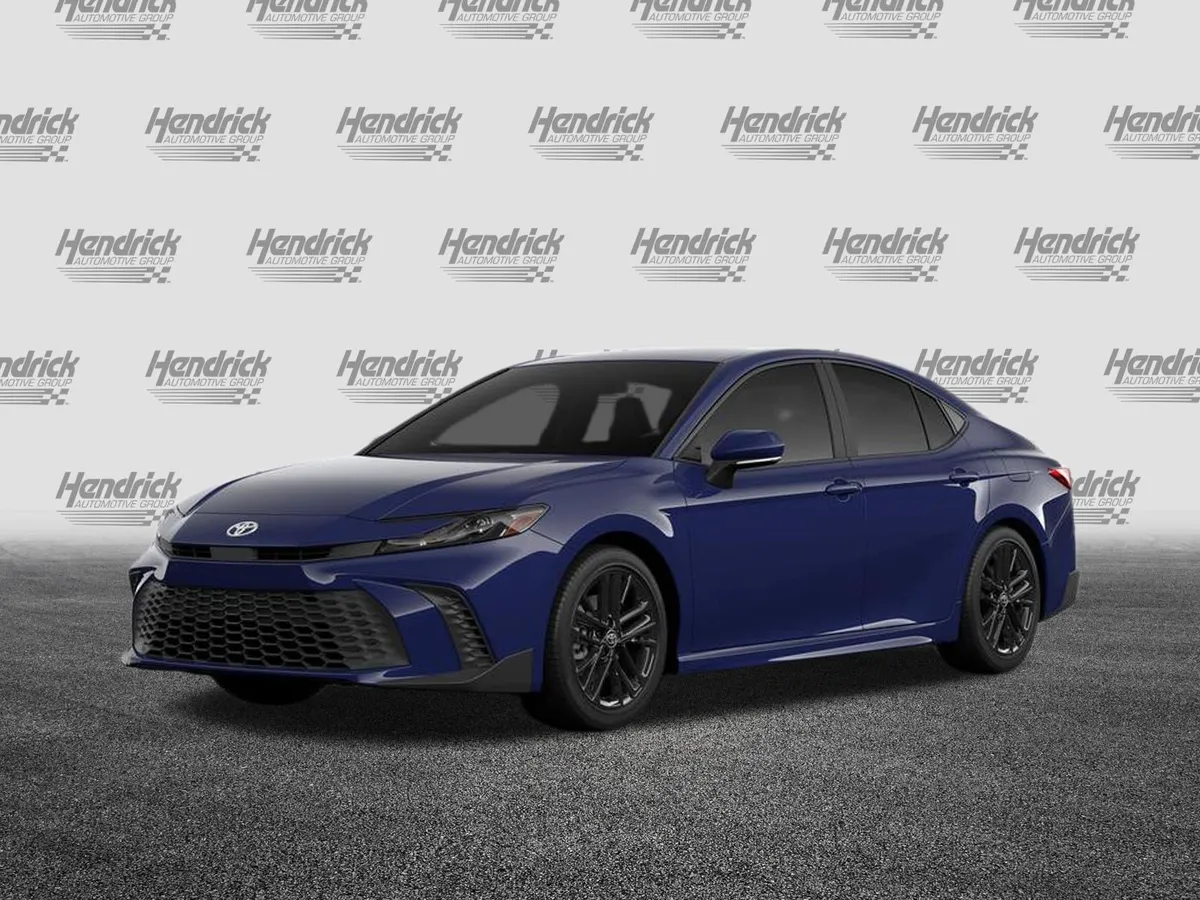 2026 Toyota Camry SE thumbnail 24