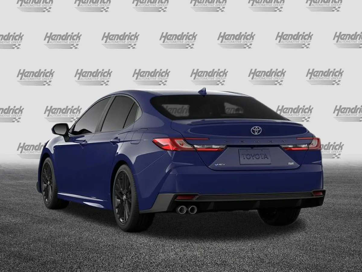 2026 Toyota Camry SE thumbnail 30