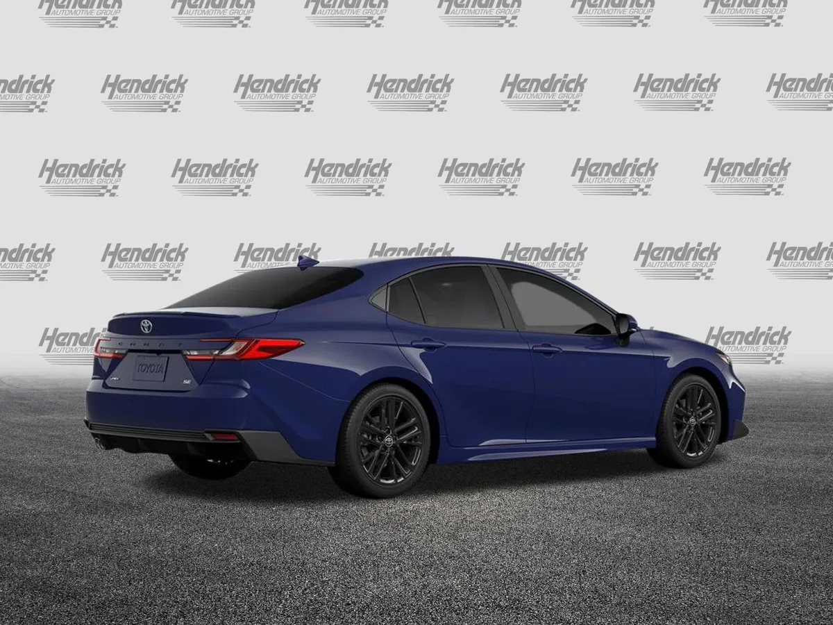 2026 Toyota Camry SE thumbnail 33