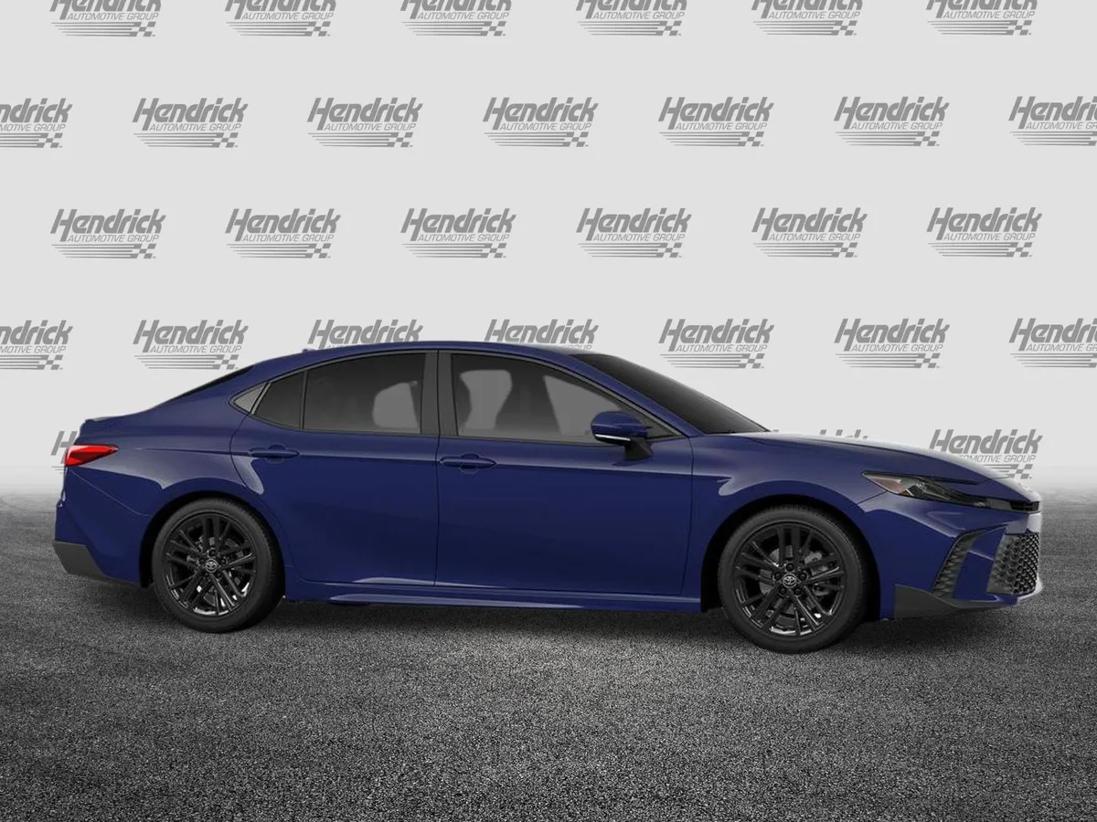 2026 Toyota Camry SE thumbnail 36