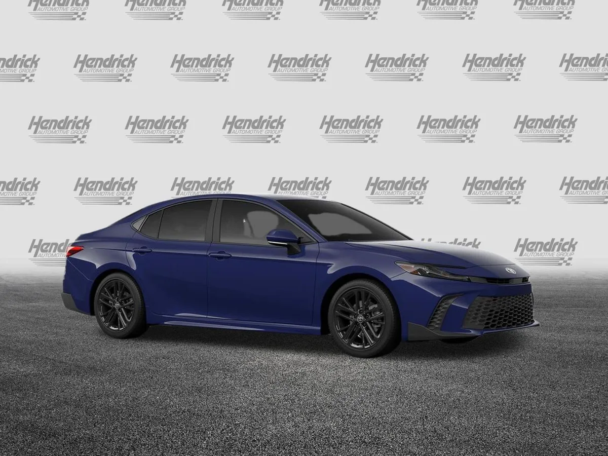 2026 Toyota Camry SE thumbnail 37