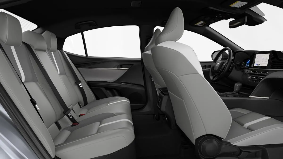 2026 Toyota Camry SE thumbnail 44