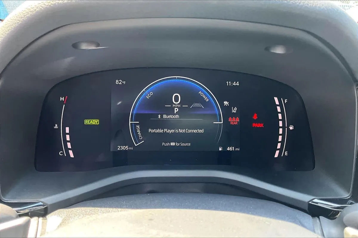 2026 Toyota Camry SE thumbnail 26