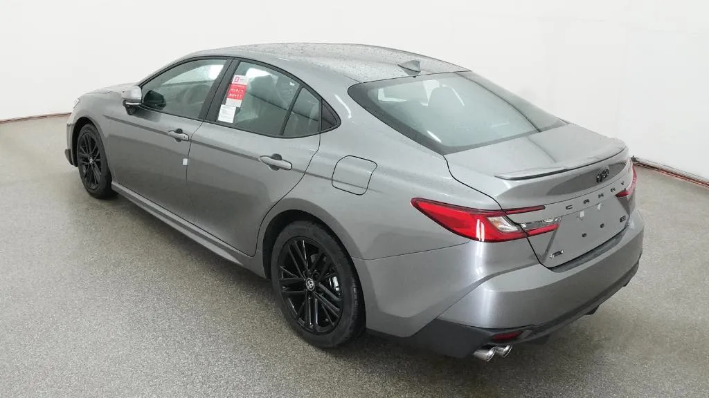 2026 Toyota Camry SE thumbnail 41