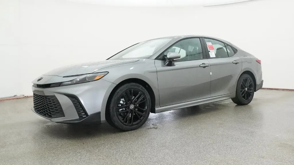 2026 Toyota Camry SE thumbnail 48