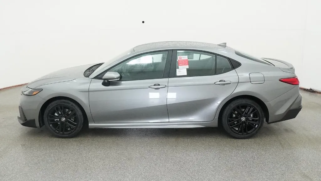 2026 Toyota Camry SE thumbnail 51