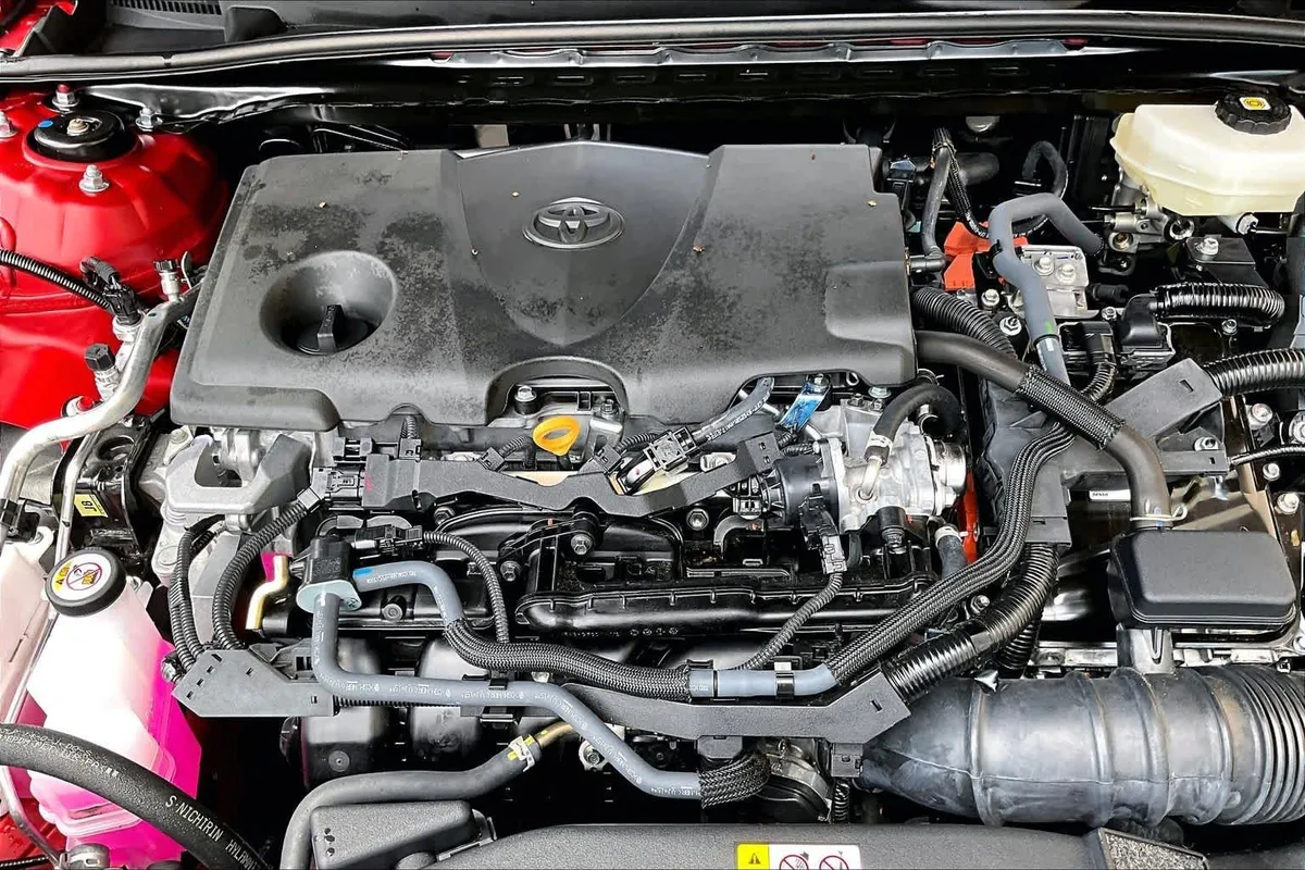 2026 Toyota Camry SE thumbnail 31