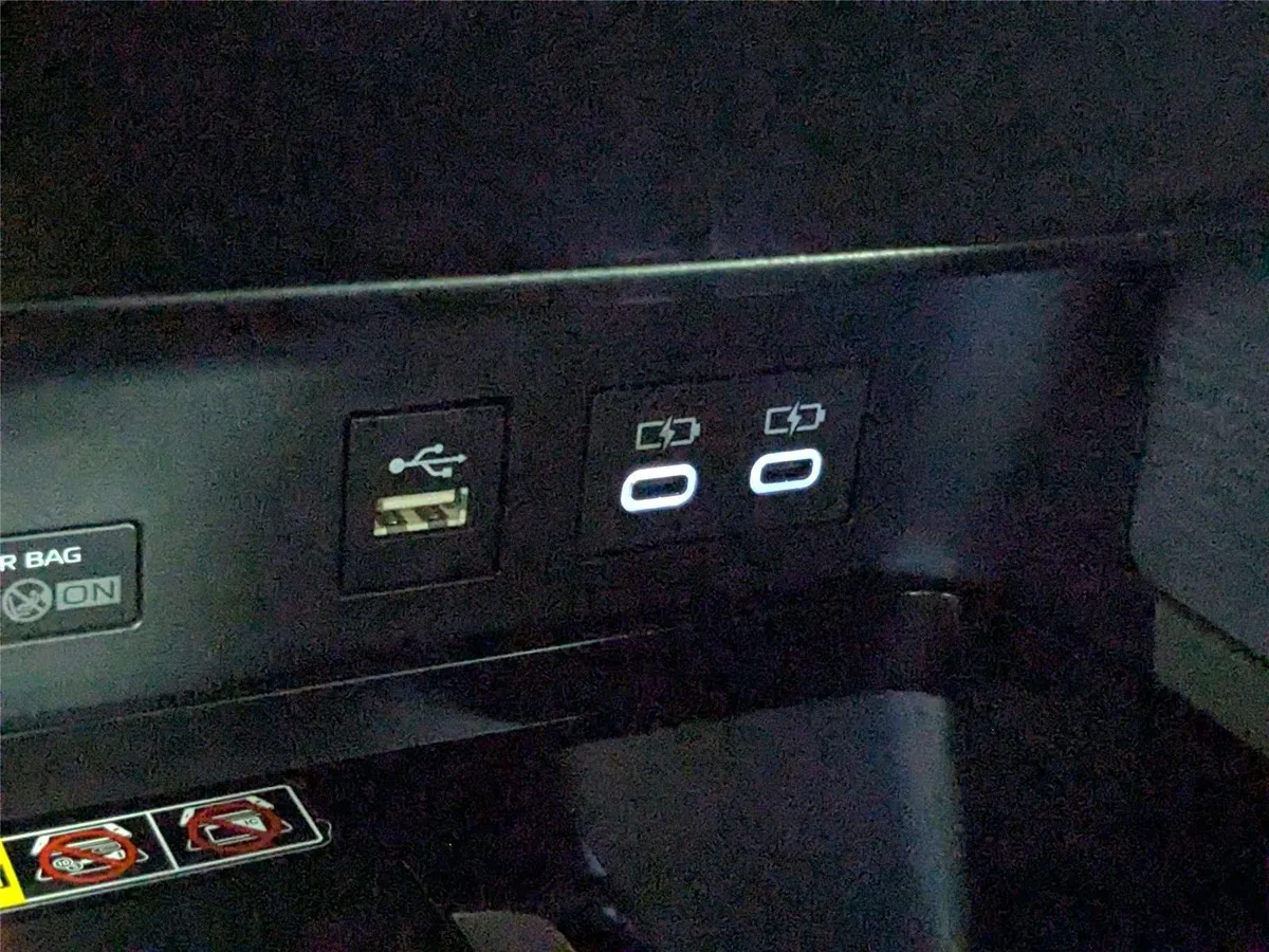 2026 Toyota Camry SE thumbnail 22