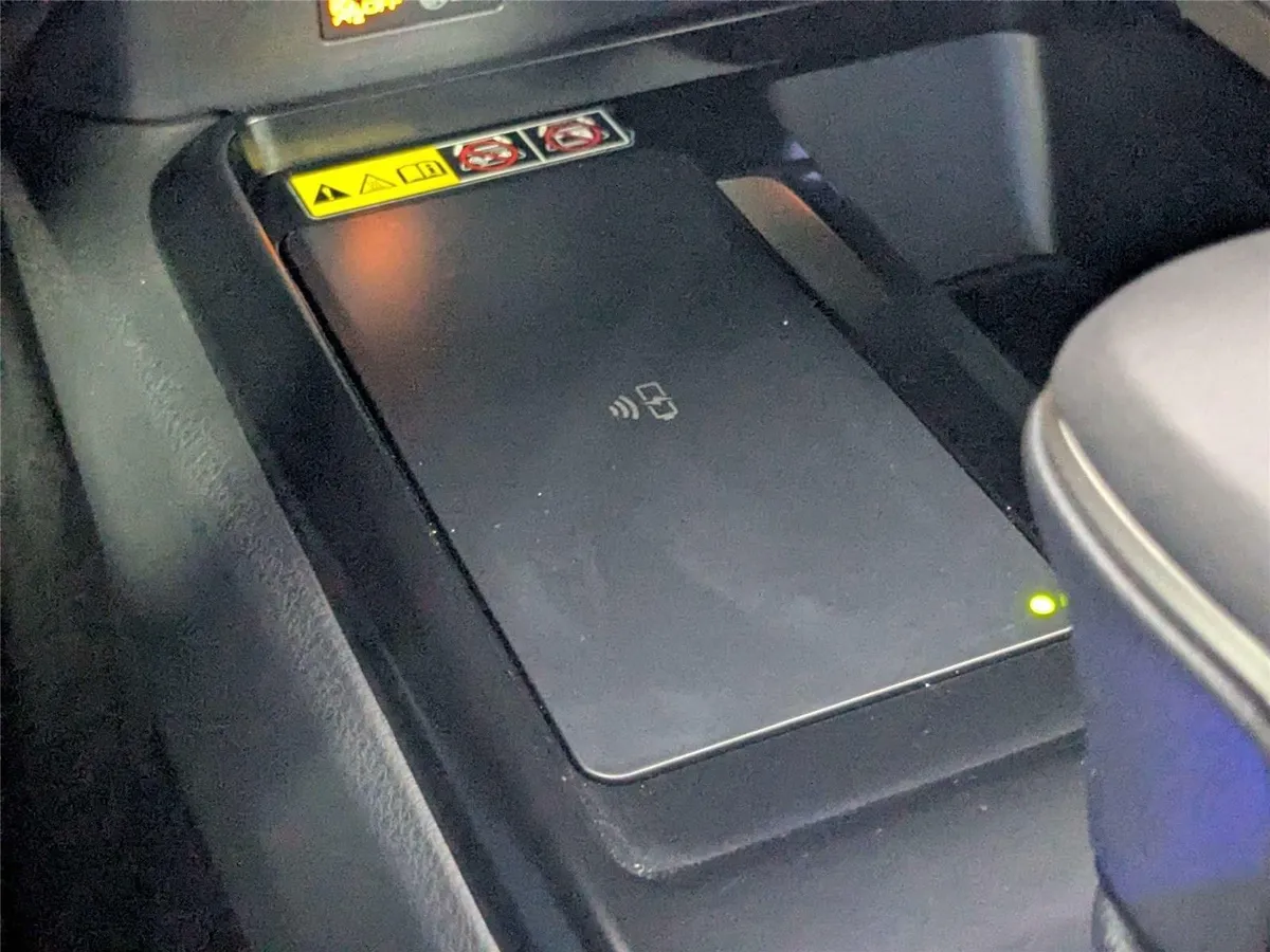 2026 Toyota Camry SE thumbnail 23