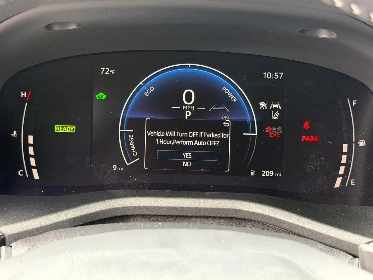 2026 Toyota Camry SE thumbnail 26
