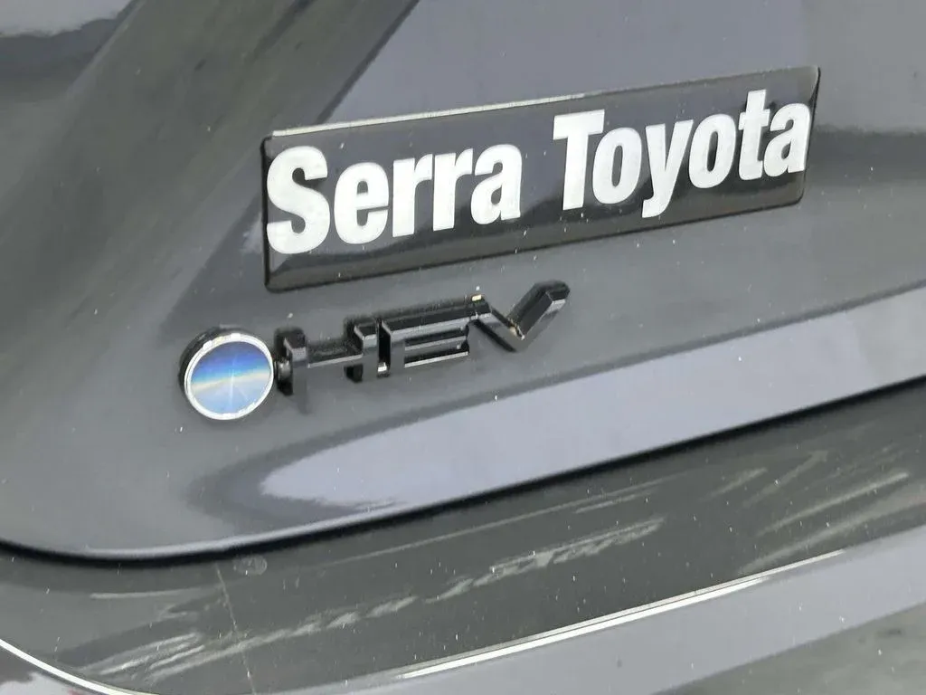 2026 Toyota Camry XSE thumbnail 10