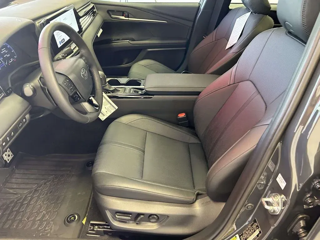2026 Toyota Camry XSE thumbnail 15