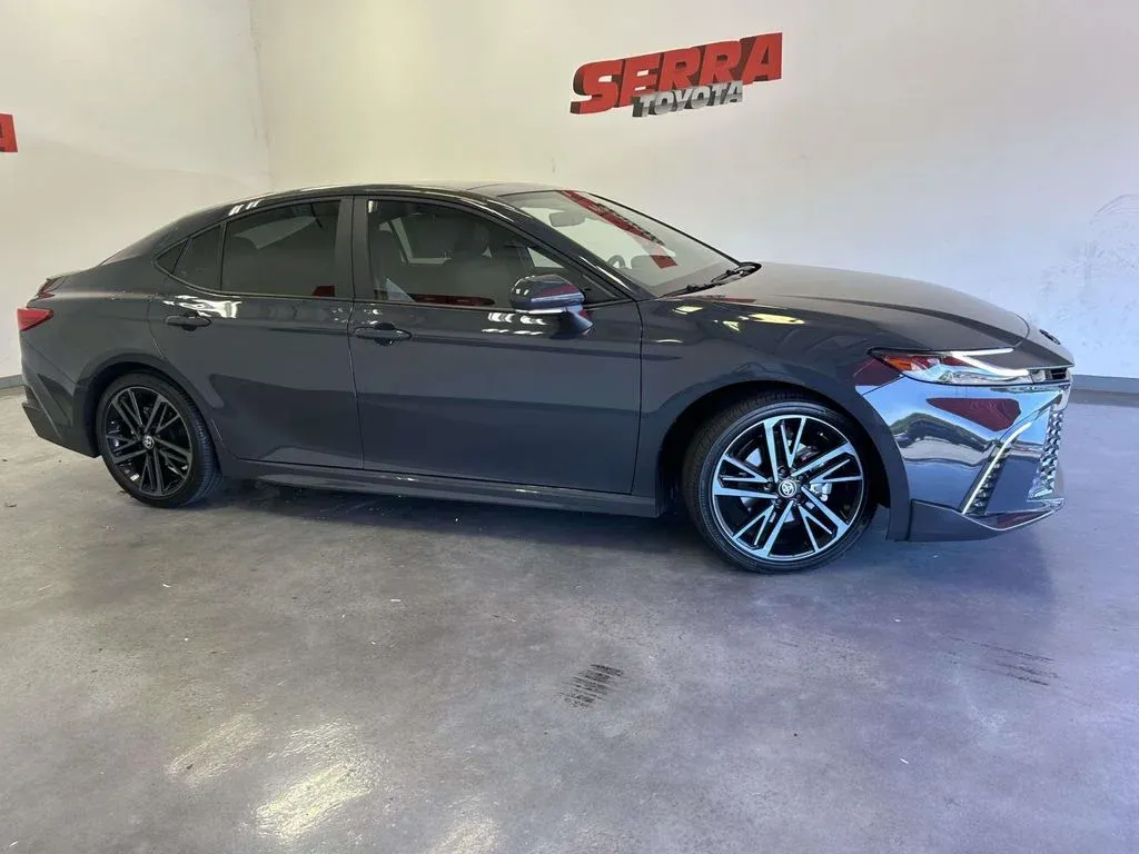 2026 Toyota Camry XSE thumbnail 2