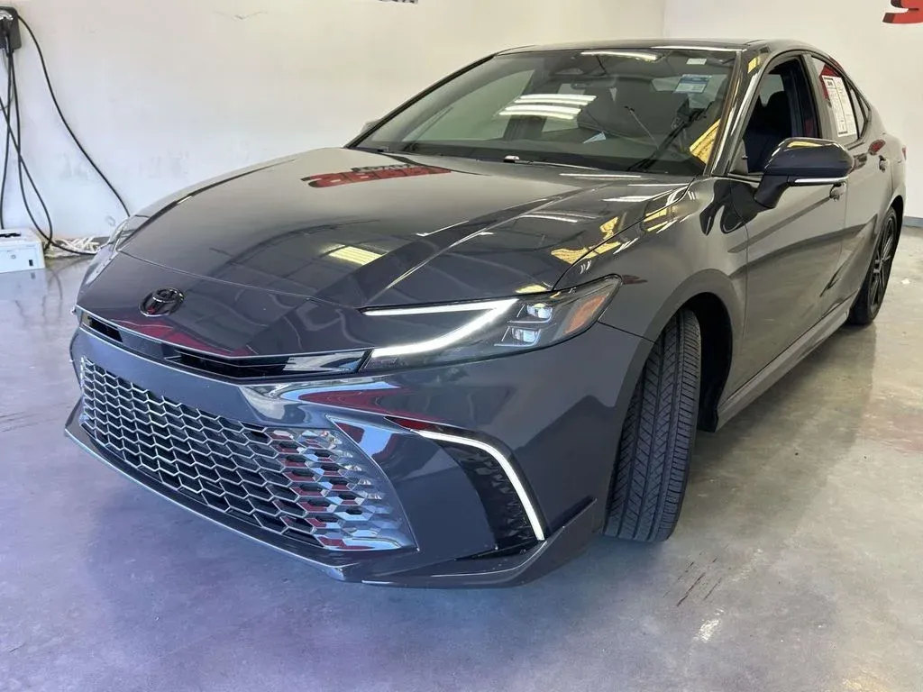2026 Toyota Camry XSE thumbnail 7