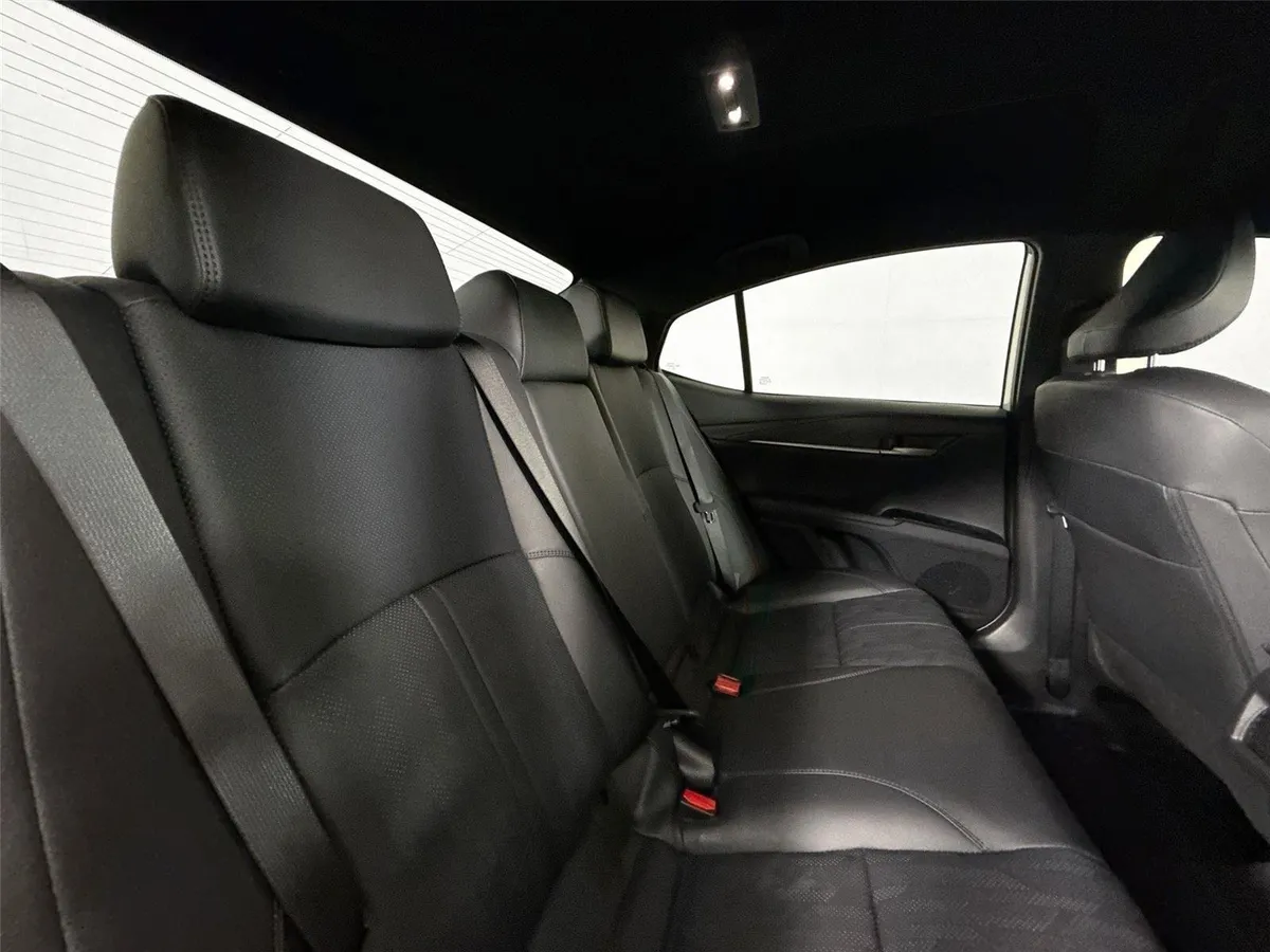 2026 Toyota Camry XSE thumbnail 41