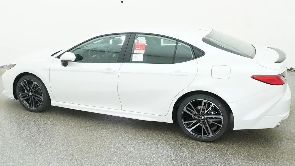 2026 Toyota Camry XSE thumbnail 48