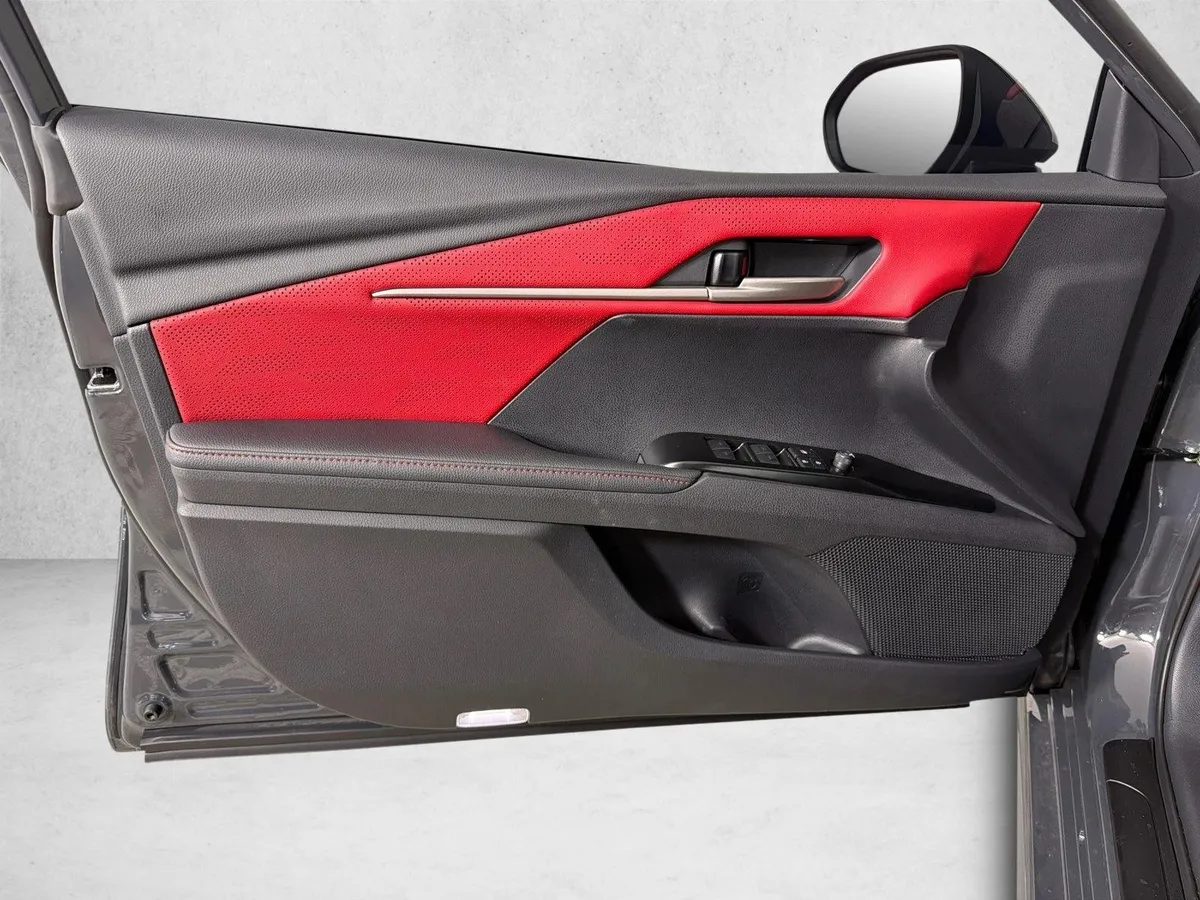 2026 Toyota Camry XSE thumbnail 11