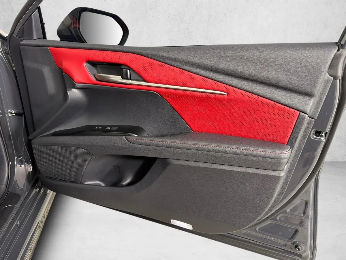 2026 Toyota Camry XSE thumbnail 15