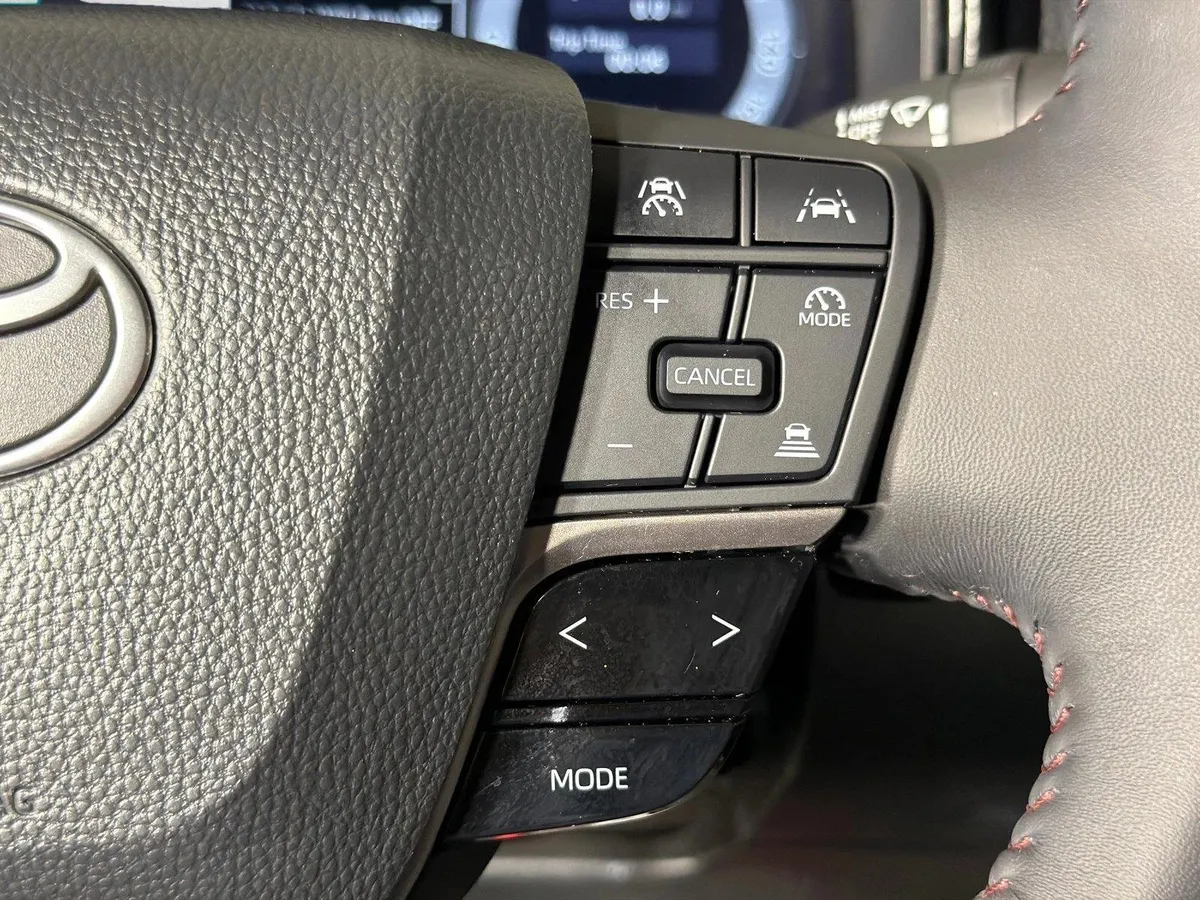 2026 Toyota Camry XSE thumbnail 26