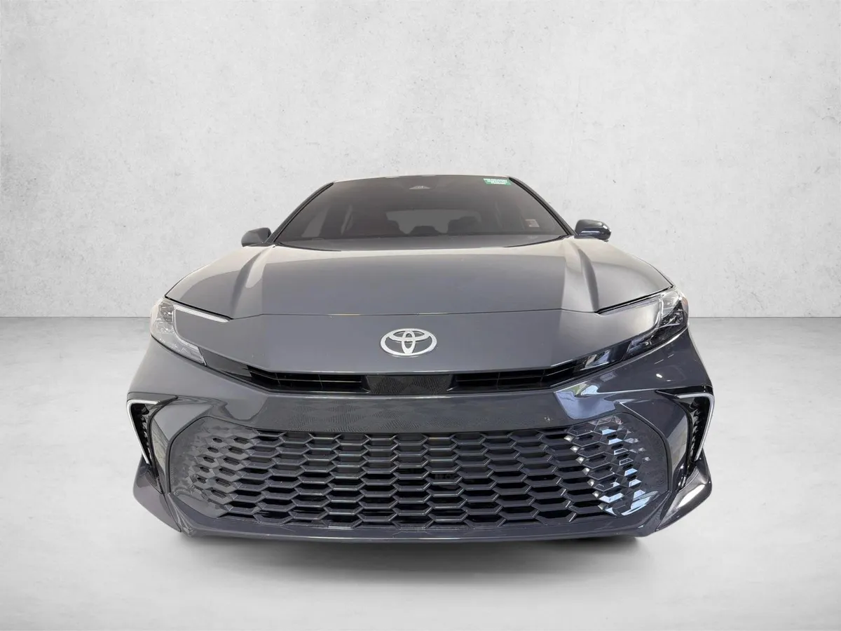 2026 Toyota Camry XSE thumbnail 9