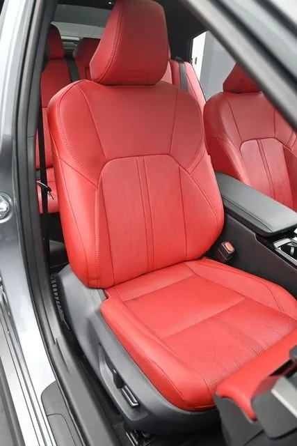 2026 Toyota Camry XSE thumbnail 16