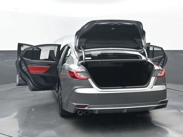 2026 Toyota Camry XSE thumbnail 35