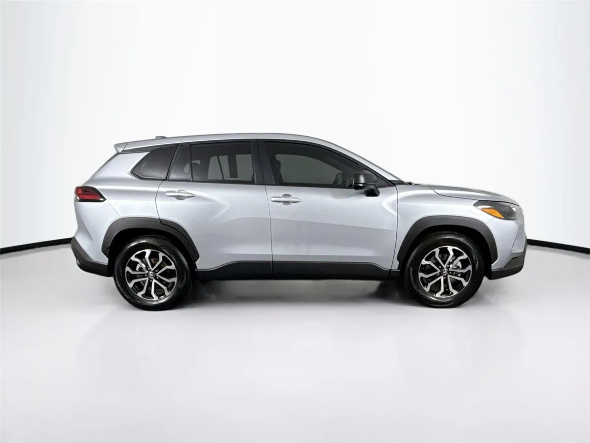 2026 Toyota Corolla Cross Hybrid S thumbnail 10